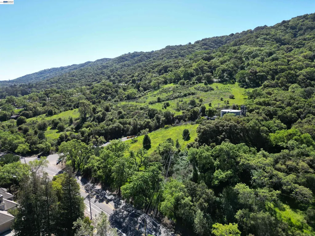 3984 Foothill Road Pleasanton CA 94588