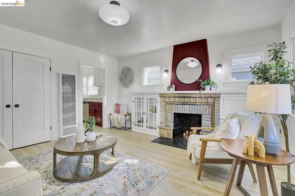 5718 Adeline Street Oakland CA 94608