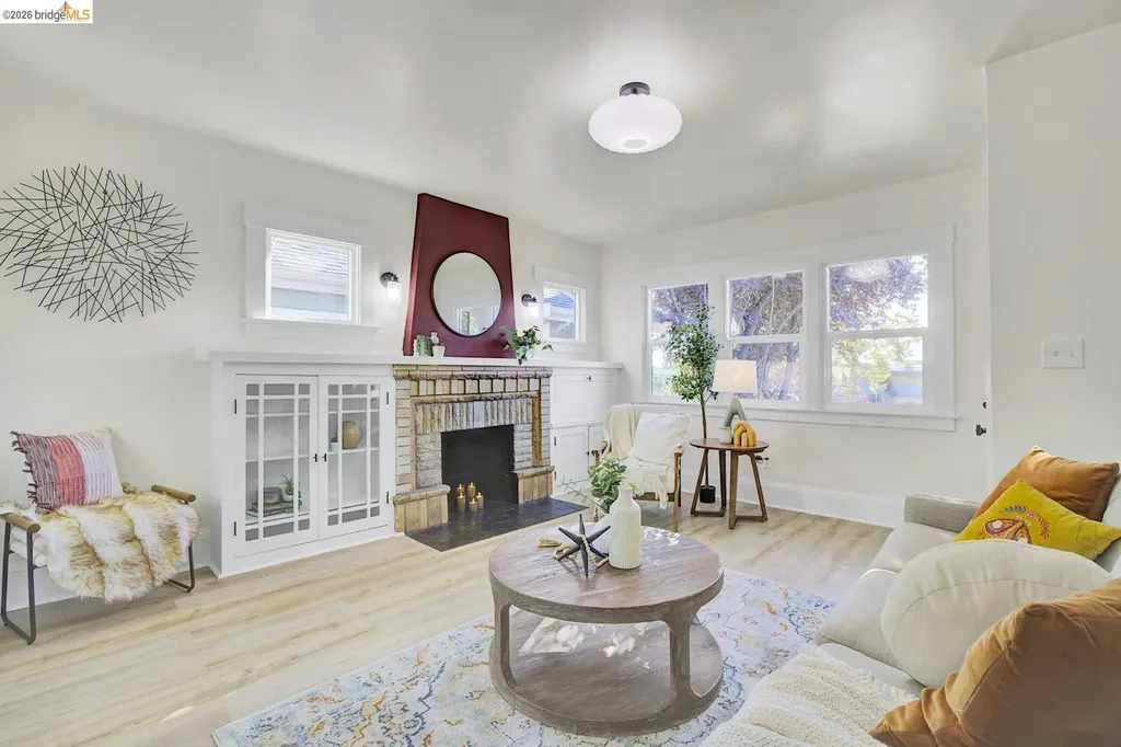 5718 Adeline Street Oakland CA 94608