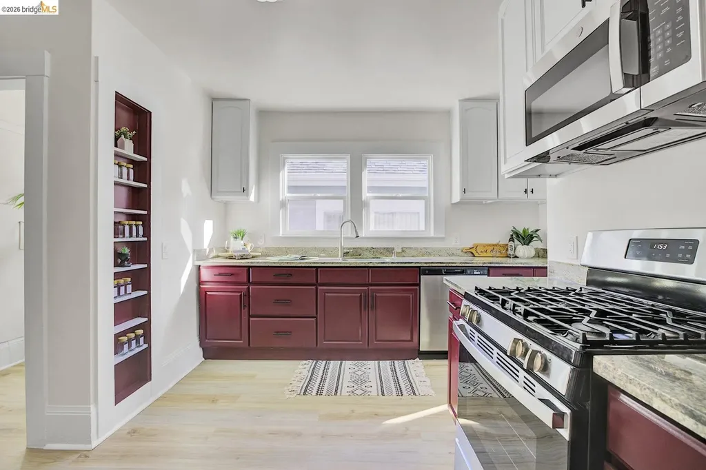 5718 Adeline Street Oakland CA 94608