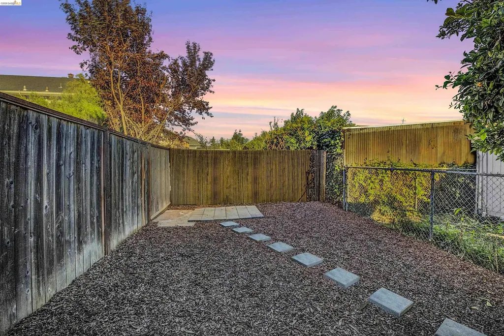 5718 Adeline Street Oakland CA 94608