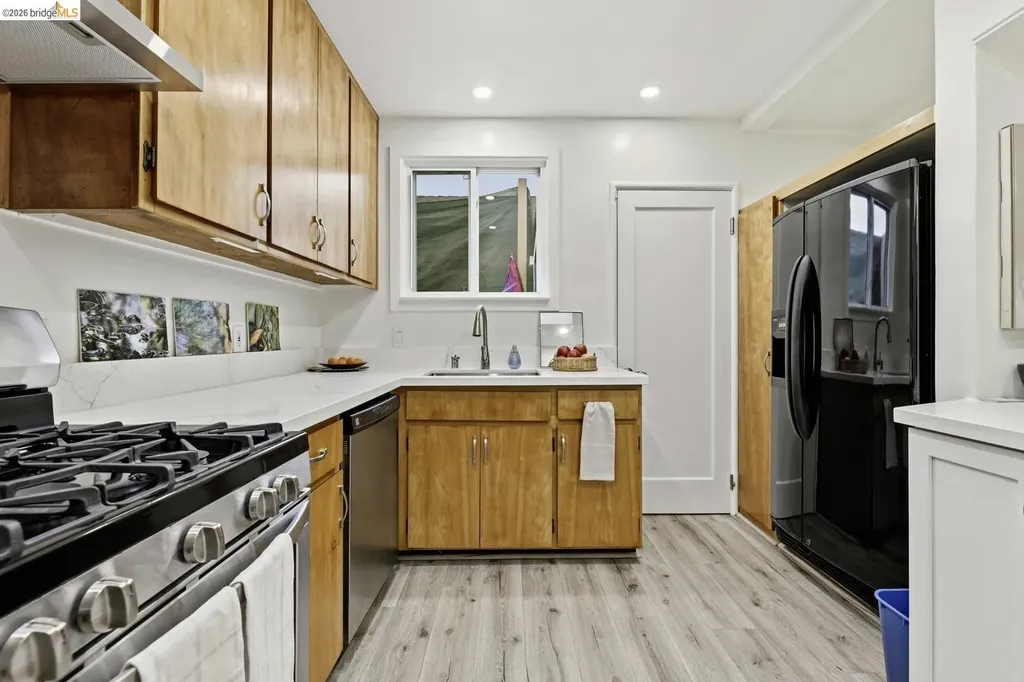 946 Kains Avenue Albany CA 94706