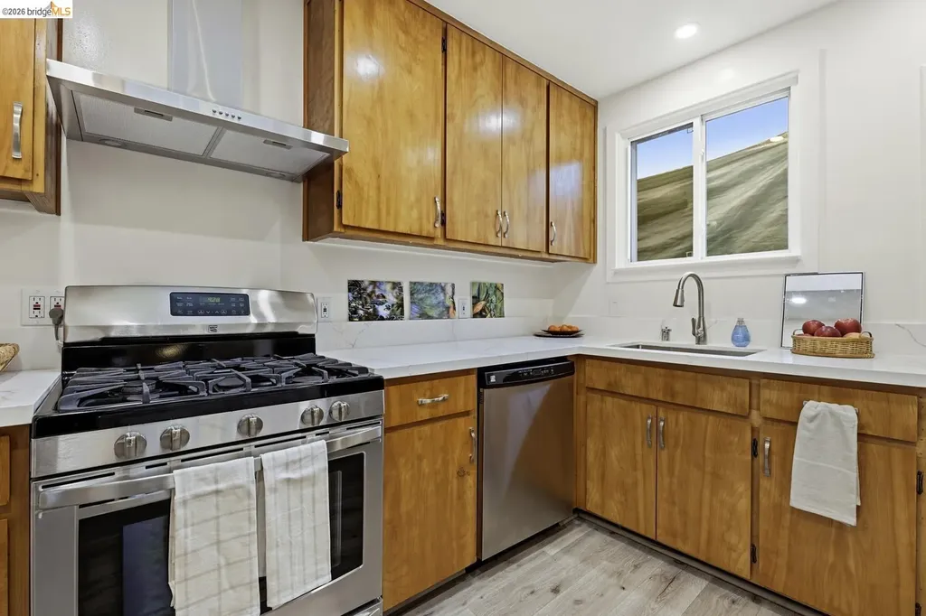 946 Kains Avenue Albany CA 94706