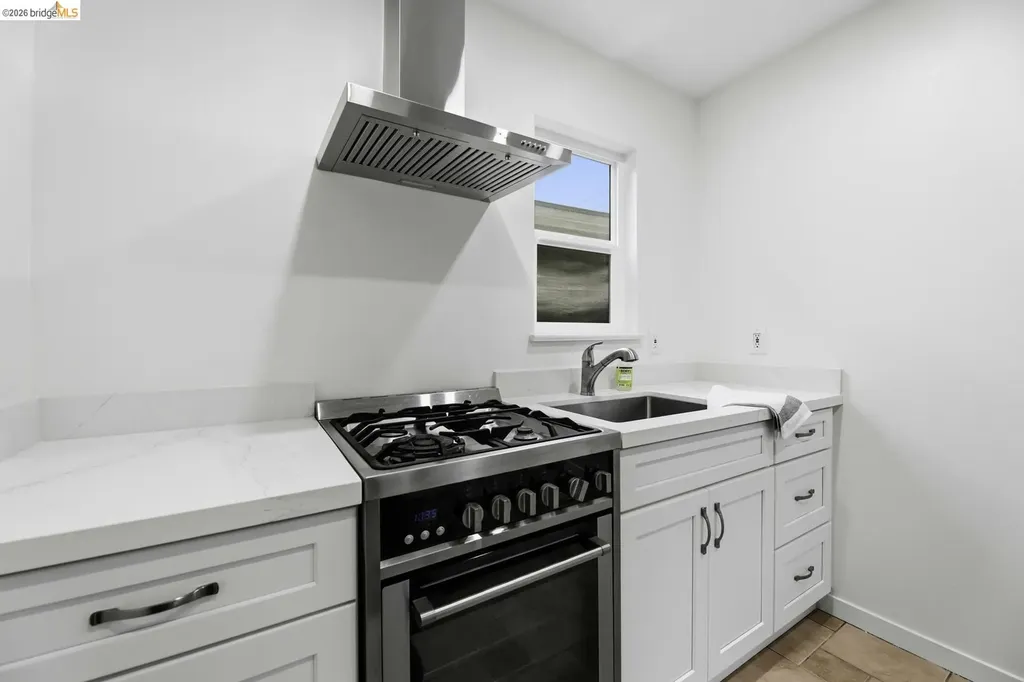 946 Kains Avenue Albany CA 94706