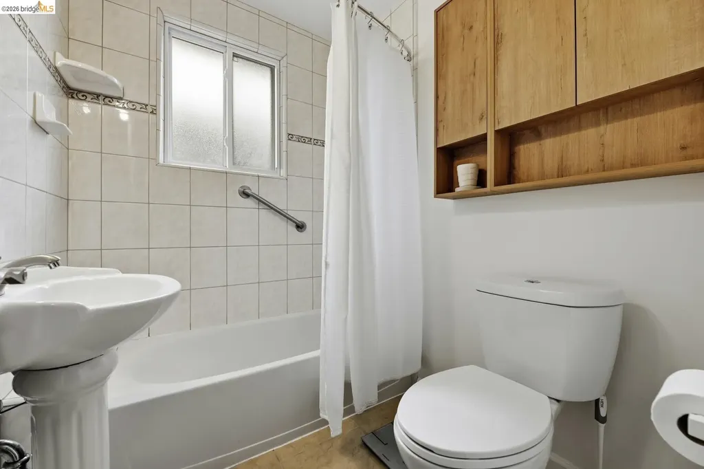 946 Kains Avenue Albany CA 94706