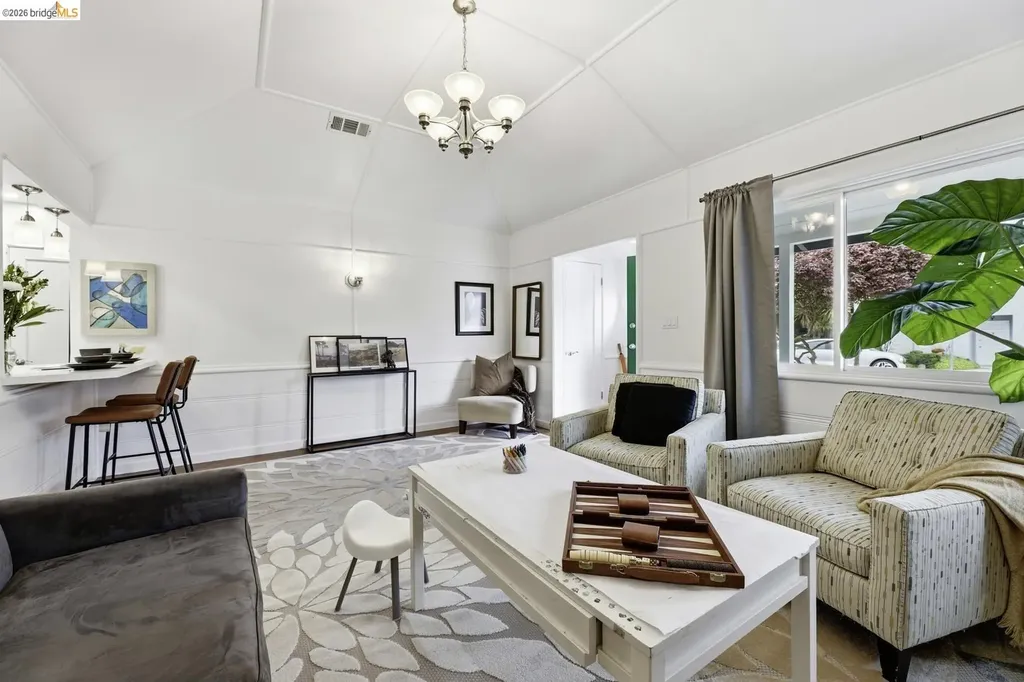 946 Kains Avenue Albany CA 94706