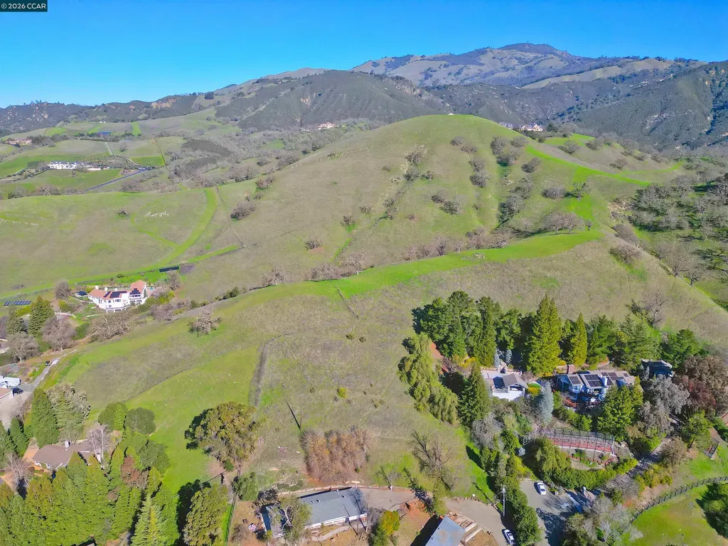 2590 Caballo Ranchero Drive Diablo CA 94528