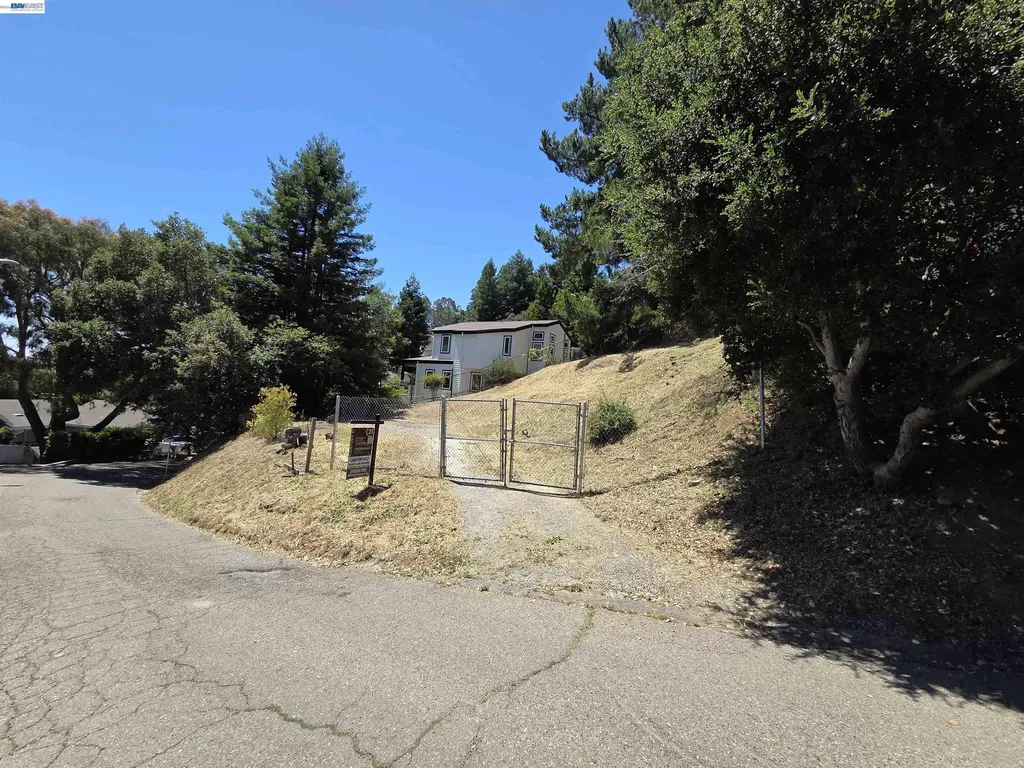 6971 Bristol Drive Berkeley CA 94705