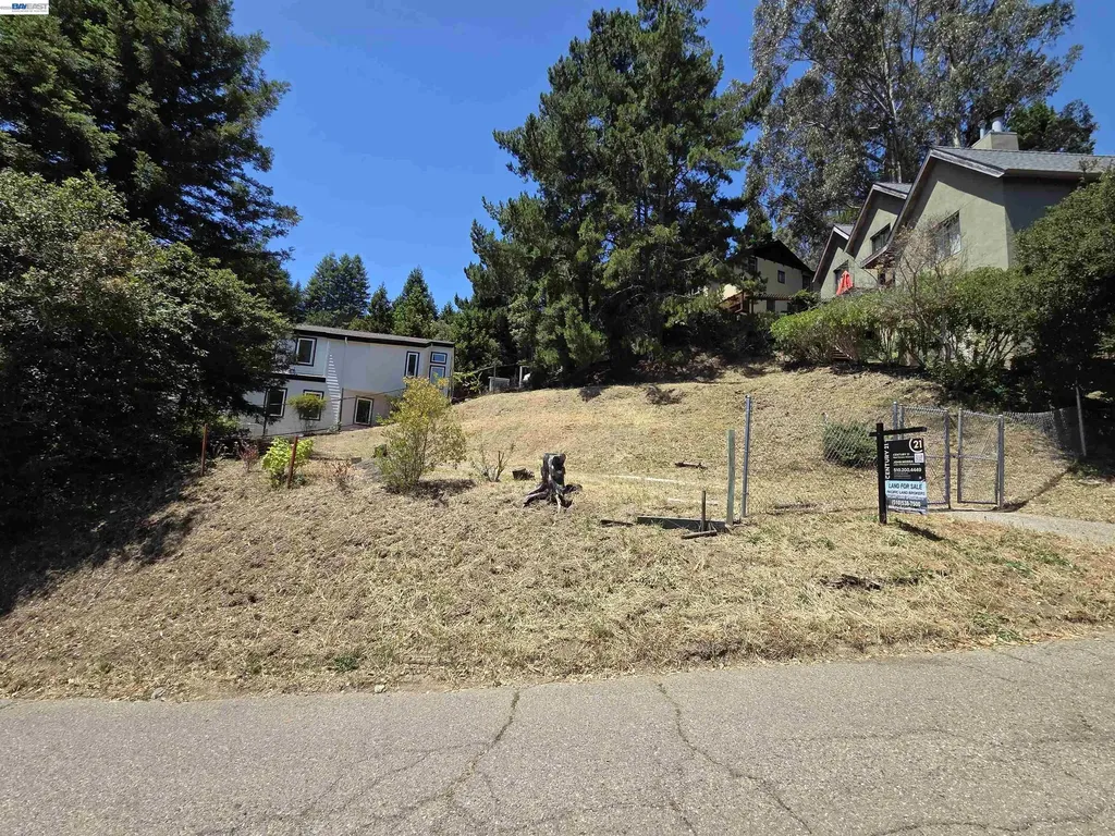 6971 Bristol Drive Berkeley CA 94705