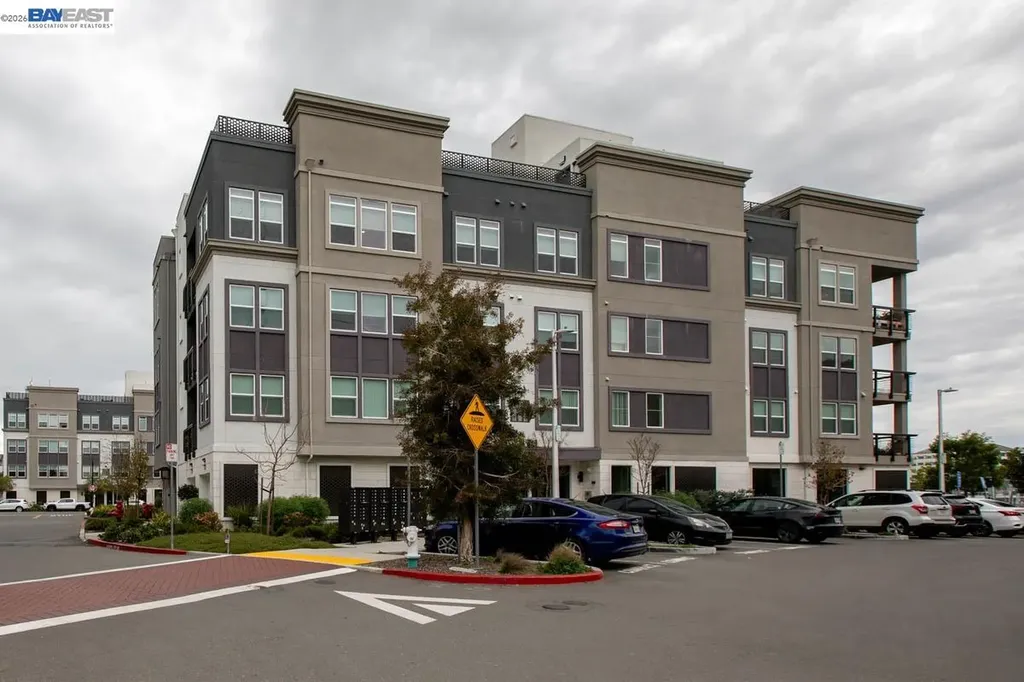 2885 Tradewind Drive Alameda CA 94501