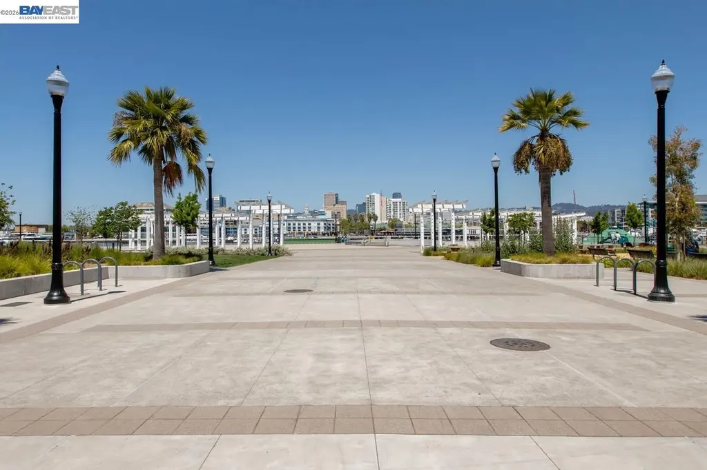 2885 Tradewind Drive Alameda CA 94501