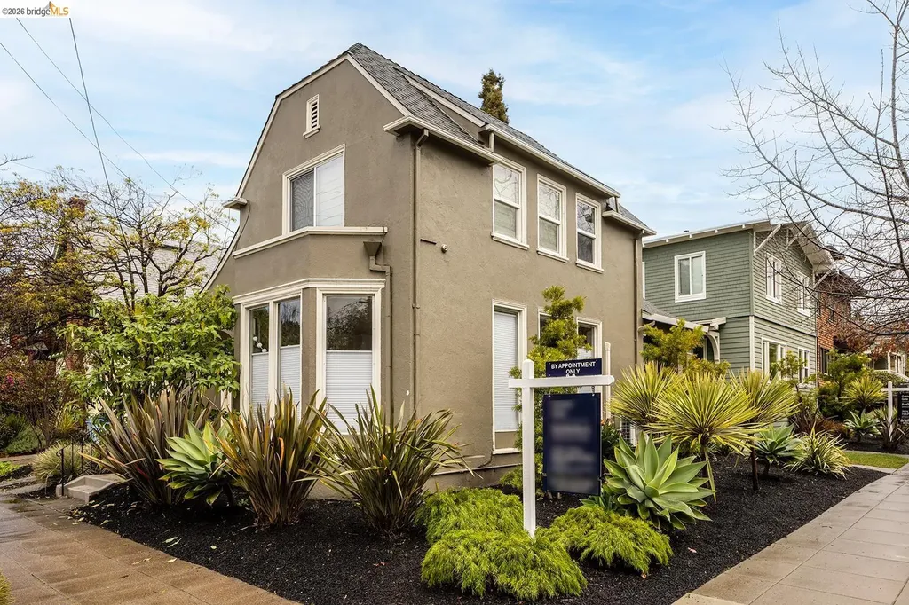 2935 Florence Berkeley CA 94705
