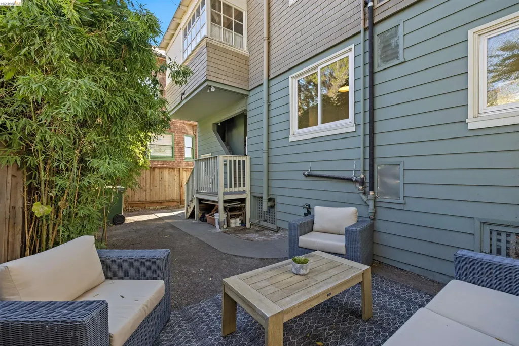 2935 Florence Berkeley CA 94705