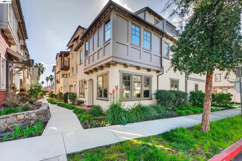 43147 Calle Sagrada Fremont CA 94539