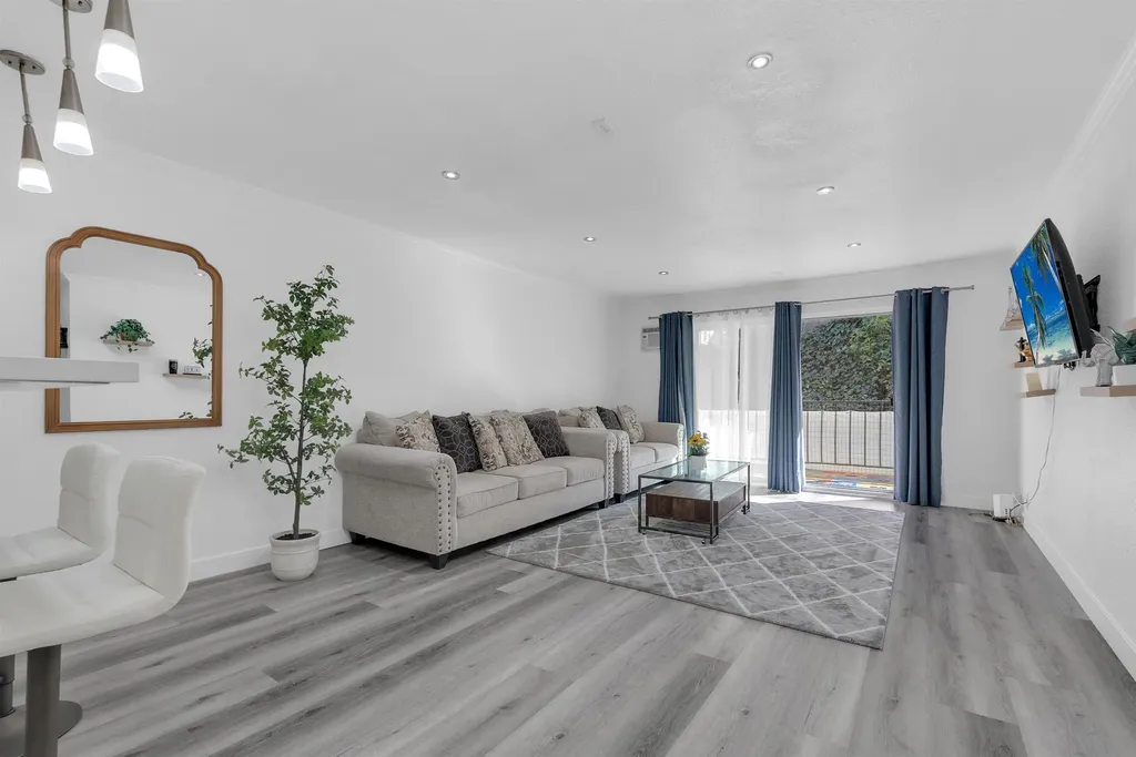 2500 Miramar Avenue Castro Valley CA 94546