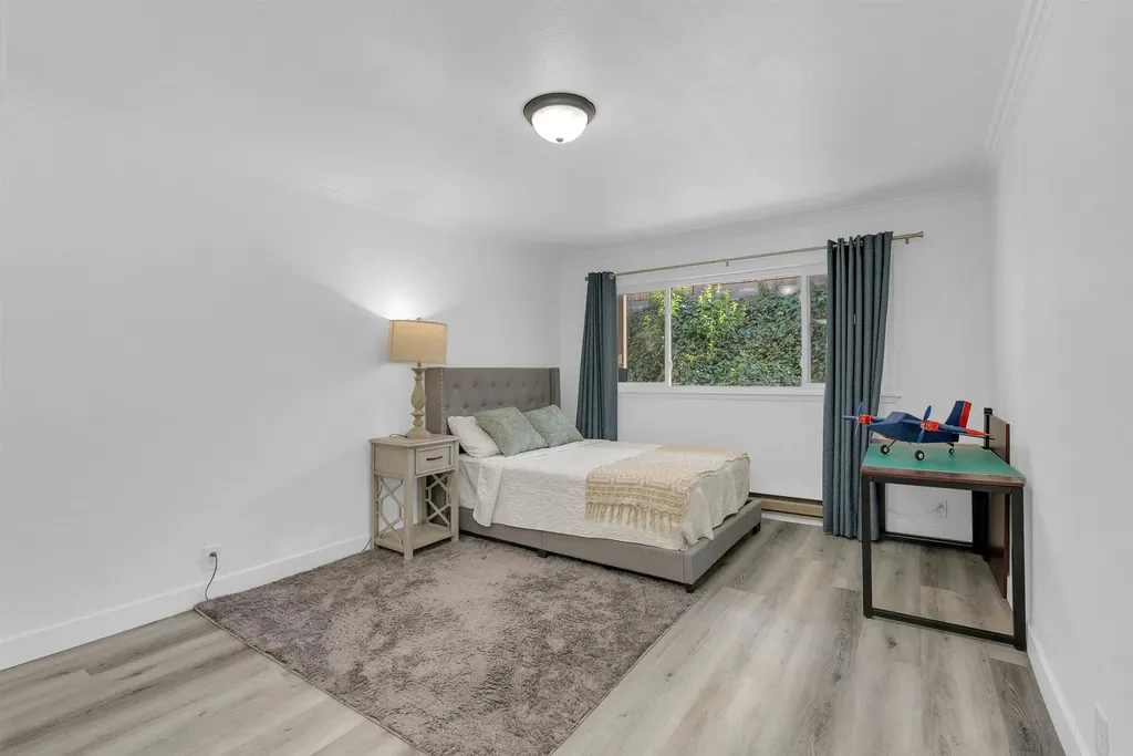 2500 Miramar Avenue Castro Valley CA 94546