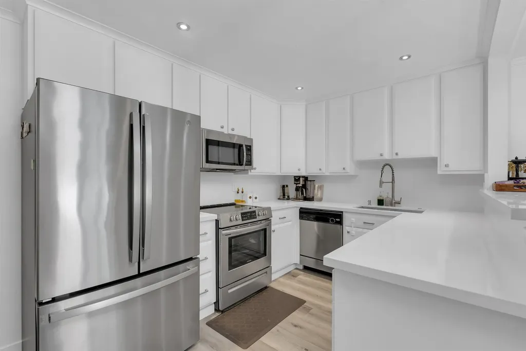 2500 Miramar Avenue Castro Valley CA 94546