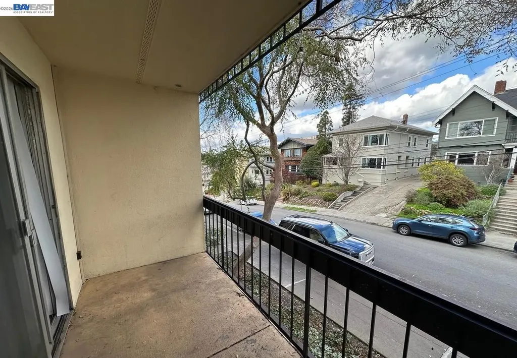 555 Jean Street Oakland CA 94610
