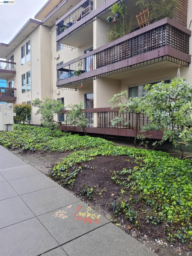 555 Jean Street Oakland CA 94610