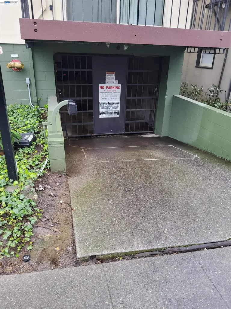 555 Jean Street Oakland CA 94610