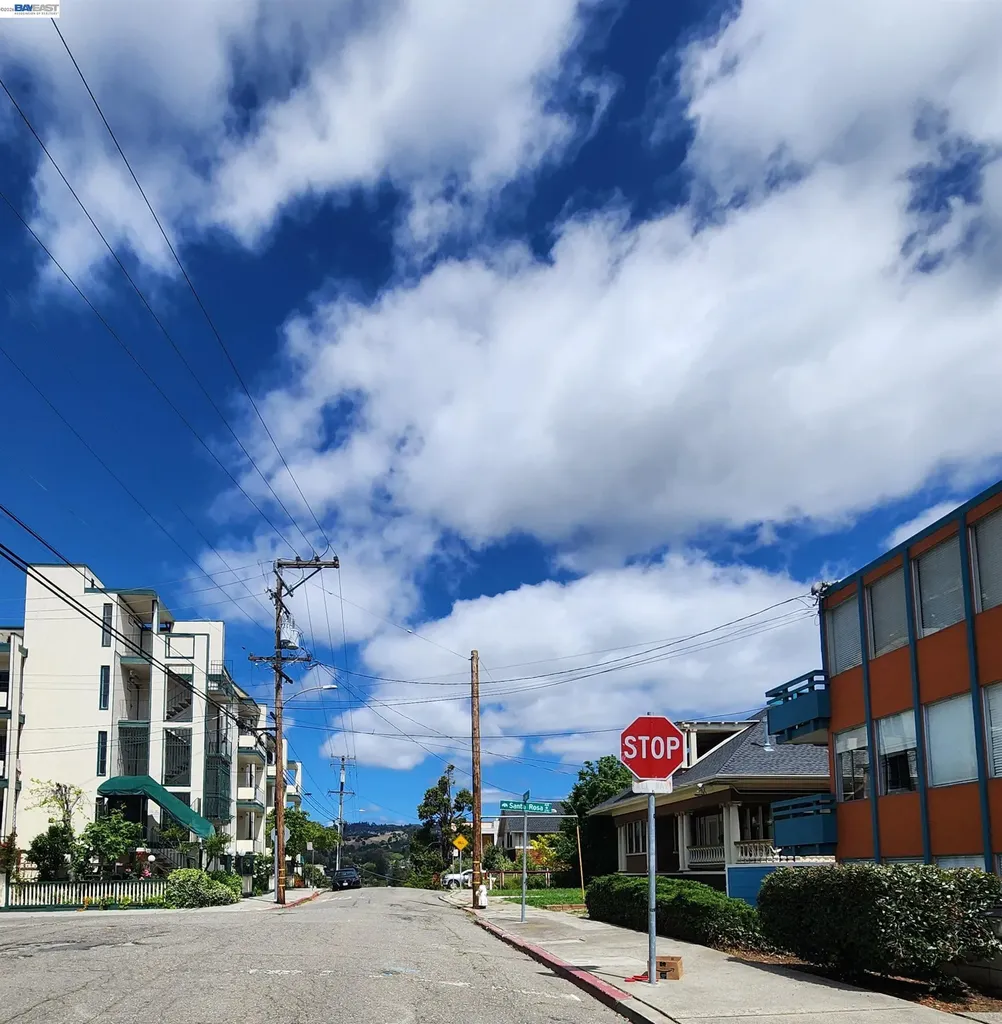 555 Jean Street Oakland CA 94610
