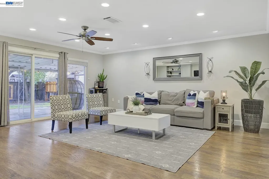 1264 Tulip Way Livermore CA 94551