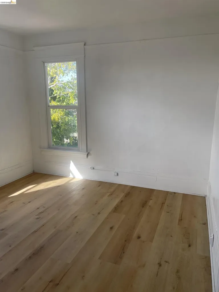 2212 17th Avenue Oakland CA 94606