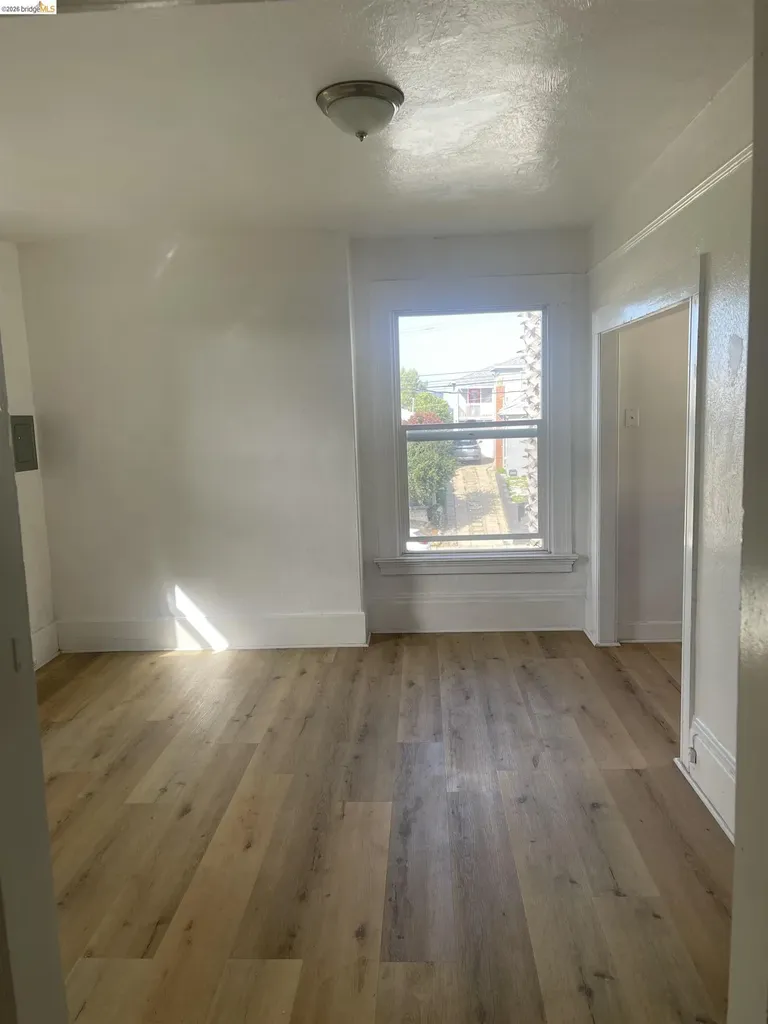 2212 17th Avenue Oakland CA 94606