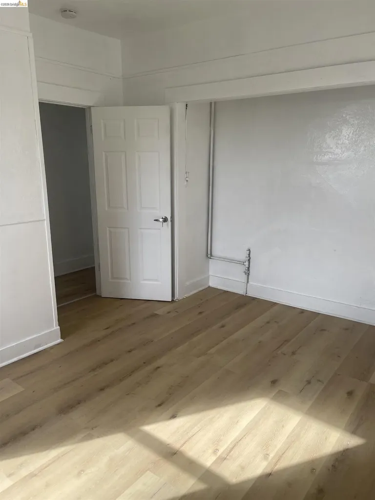 2212 17th Avenue Oakland CA 94606