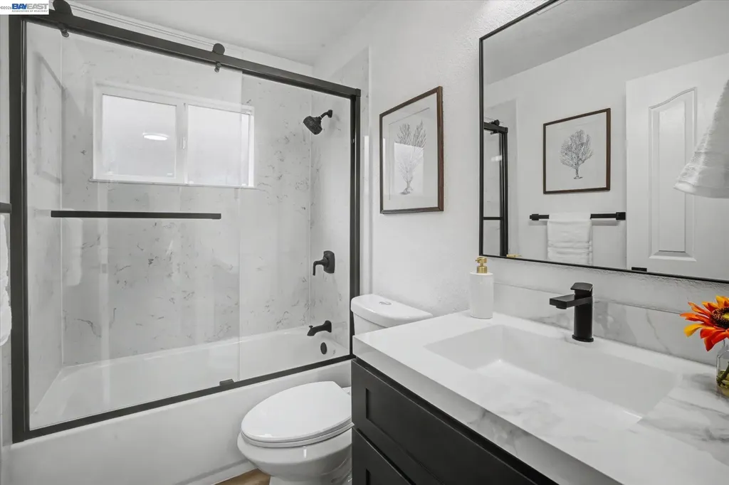 1696 East Avenue Hayward CA 94541