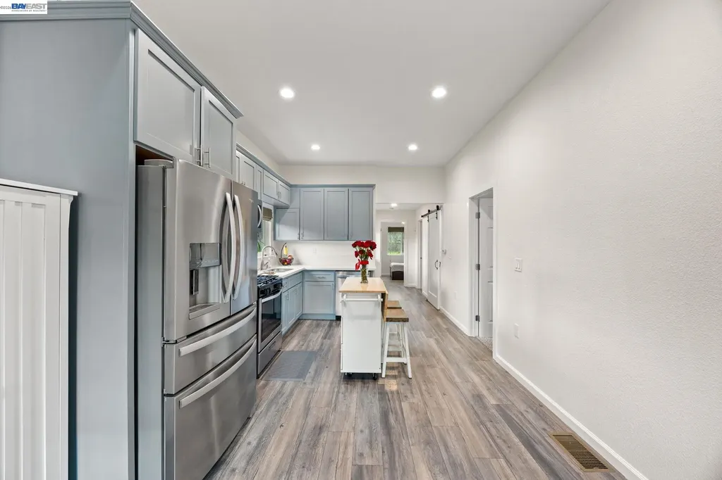 560 M Street Livermore CA 94551