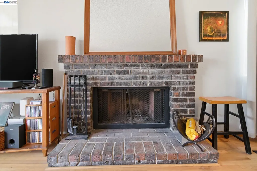 1863 Shirley Drive Benicia CA 94510