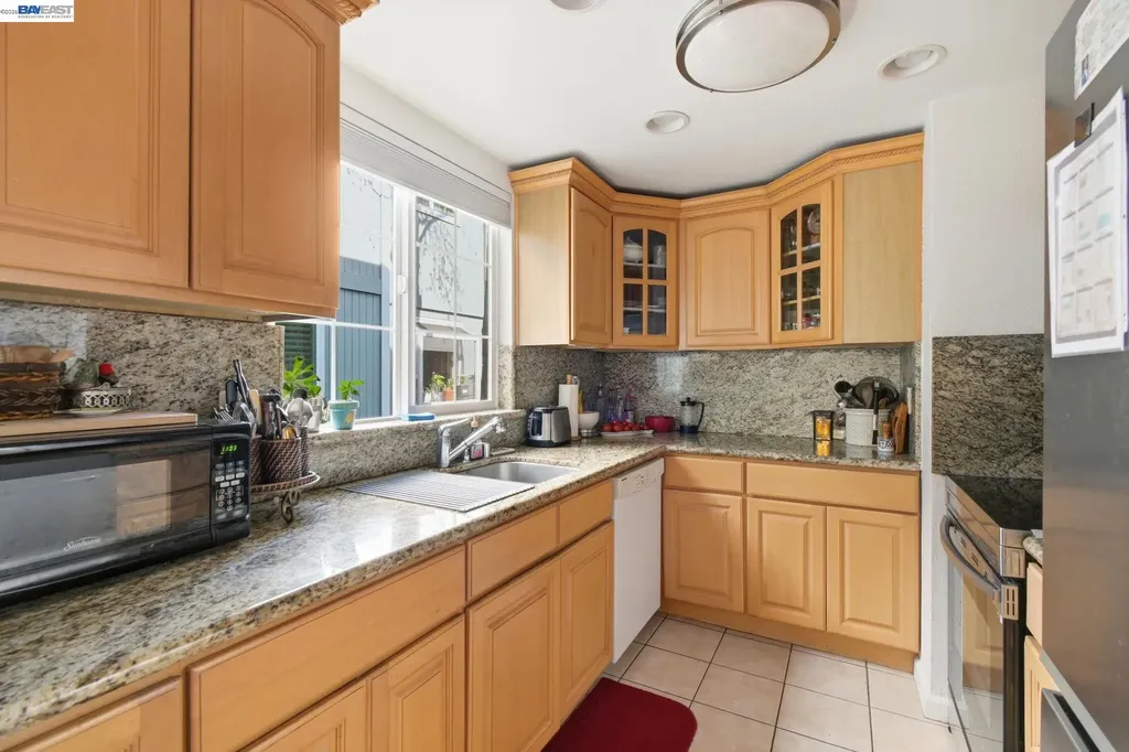 1863 Shirley Drive Benicia CA 94510