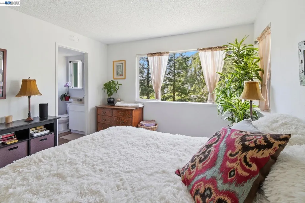 1863 Shirley Drive Benicia CA 94510
