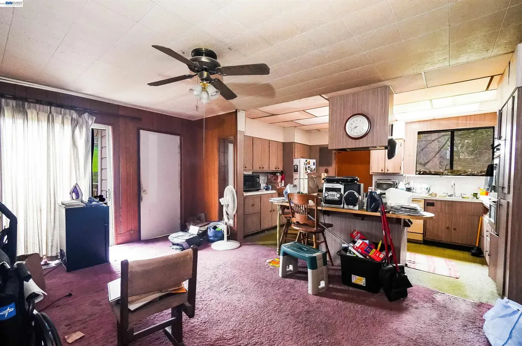 1033 2nd Avenue Crockett CA 94525