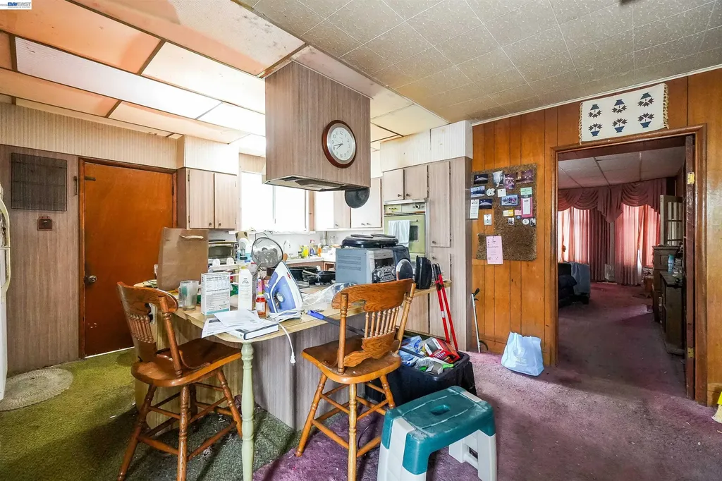 1033 2nd Avenue Crockett CA 94525