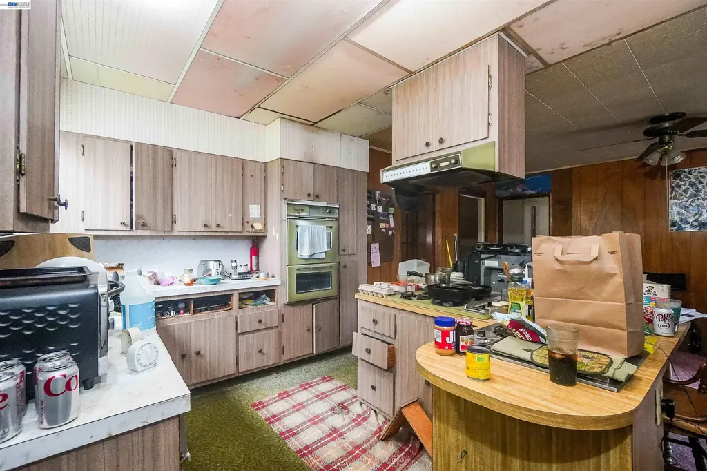 1033 2nd Avenue Crockett CA 94525