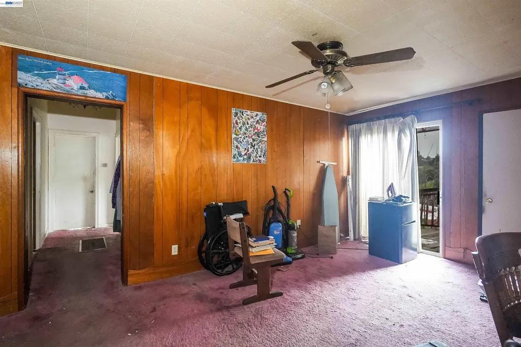 1033 2nd Avenue Crockett CA 94525