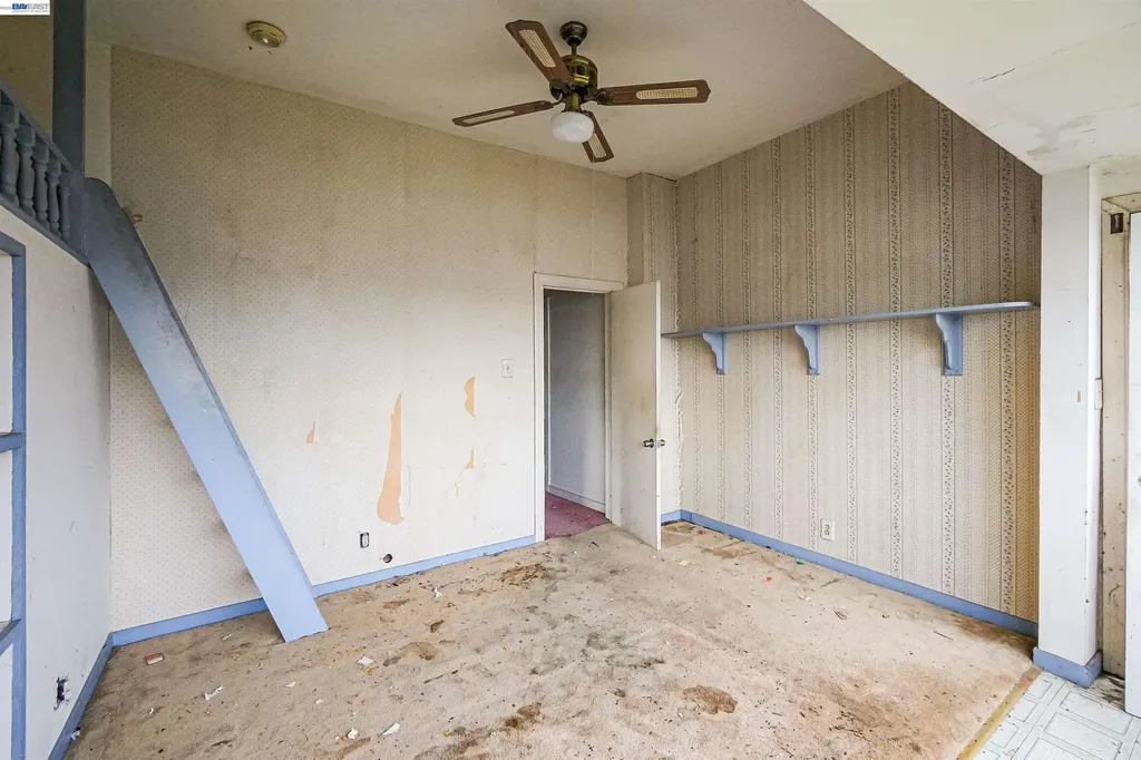 1033 2nd Avenue Crockett CA 94525