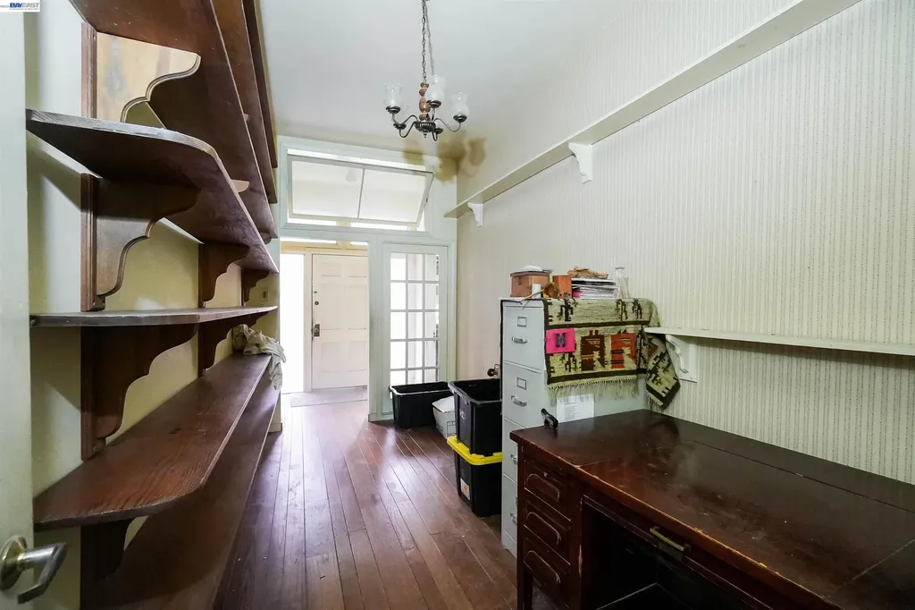 1033 2nd Avenue Crockett CA 94525