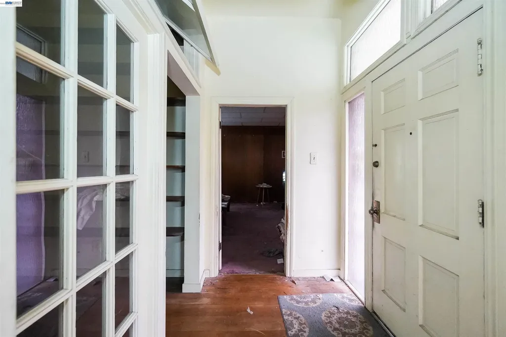 1033 2nd Avenue Crockett CA 94525