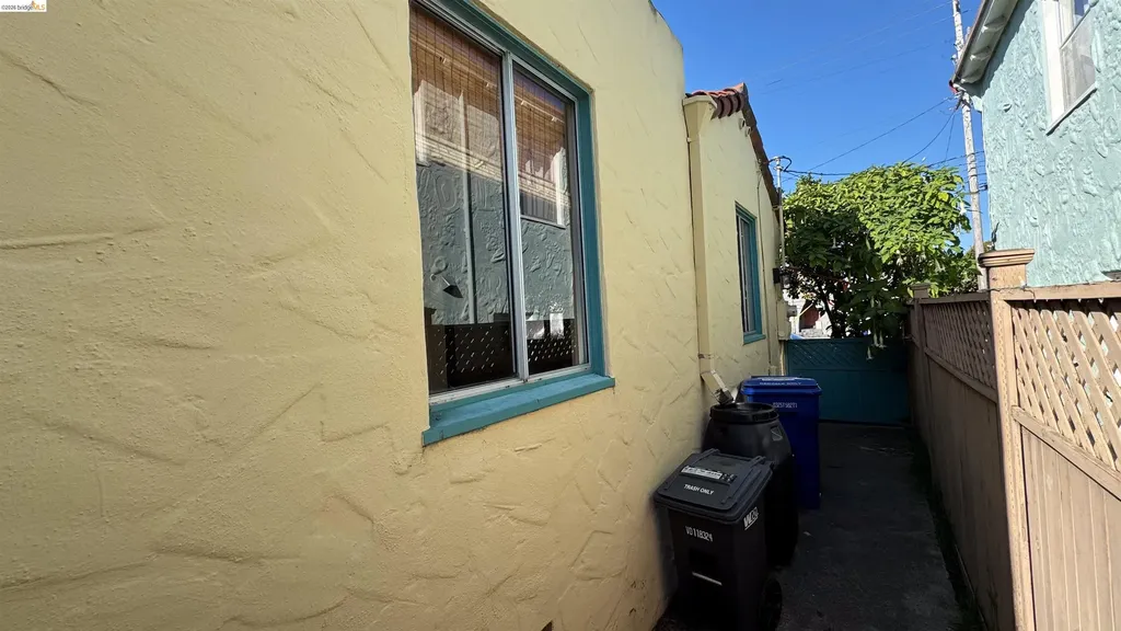 1266 Washington Avenue Albany CA 94706