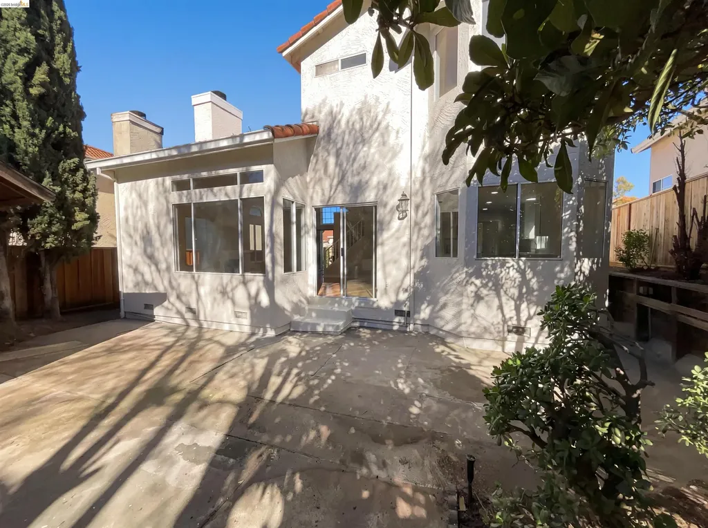 2270 Bayberry Circle Pittsburg CA 94565