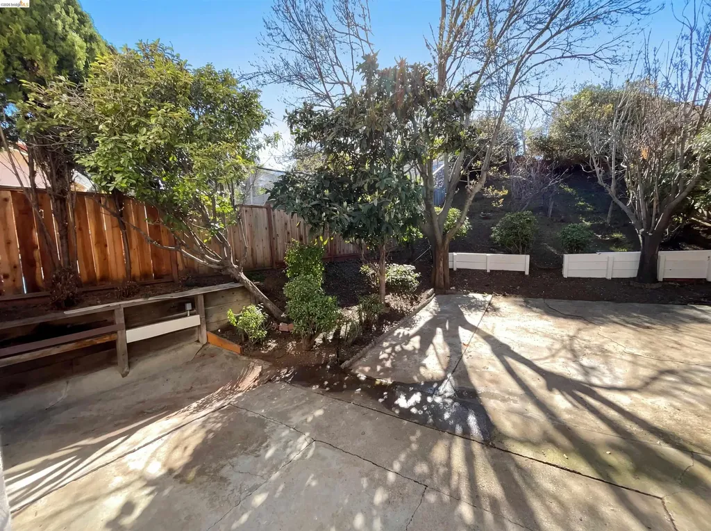 2270 Bayberry Circle Pittsburg CA 94565