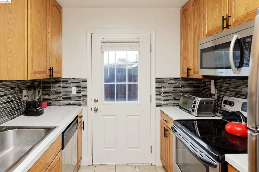 10 Leighty Court Hayward CA 94541