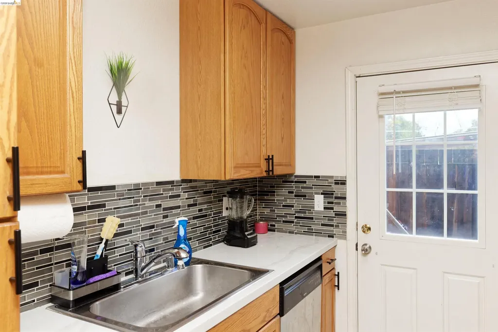 10 Leighty Court Hayward CA 94541