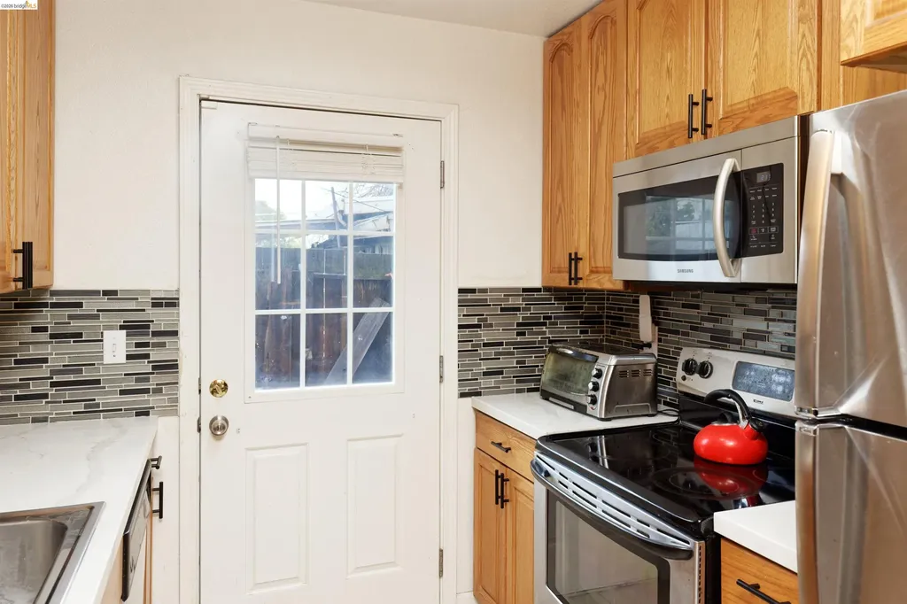 10 Leighty Court Hayward CA 94541
