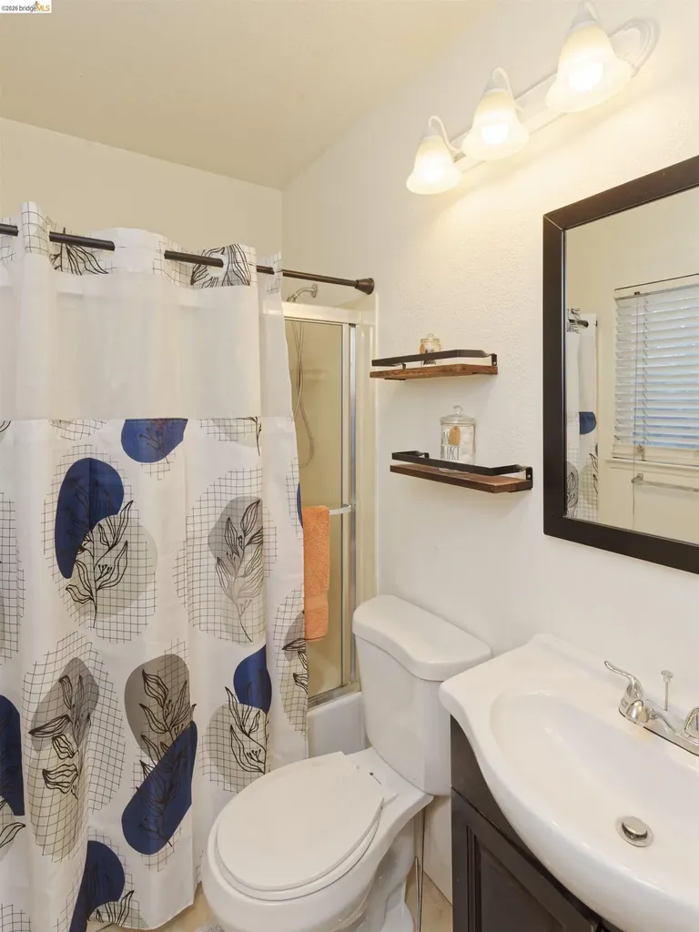 10 Leighty Court Hayward CA 94541