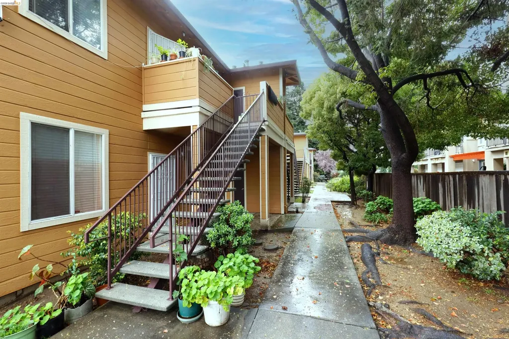 10 Leighty Court Hayward CA 94541