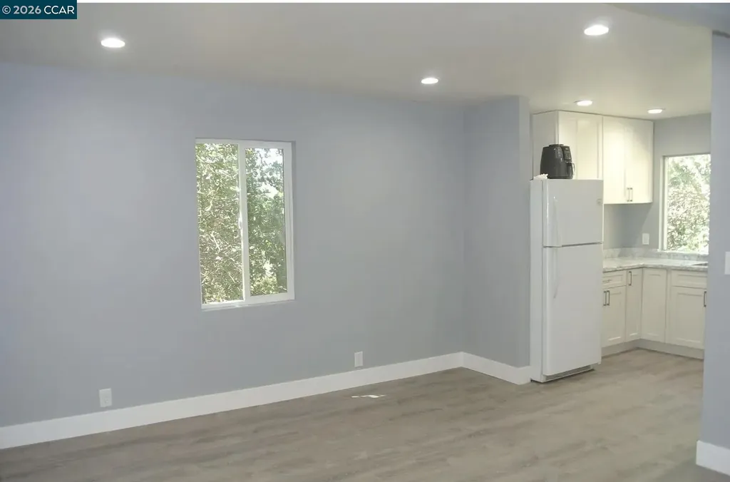 2220 Crest Avenue Martinez CA 94553